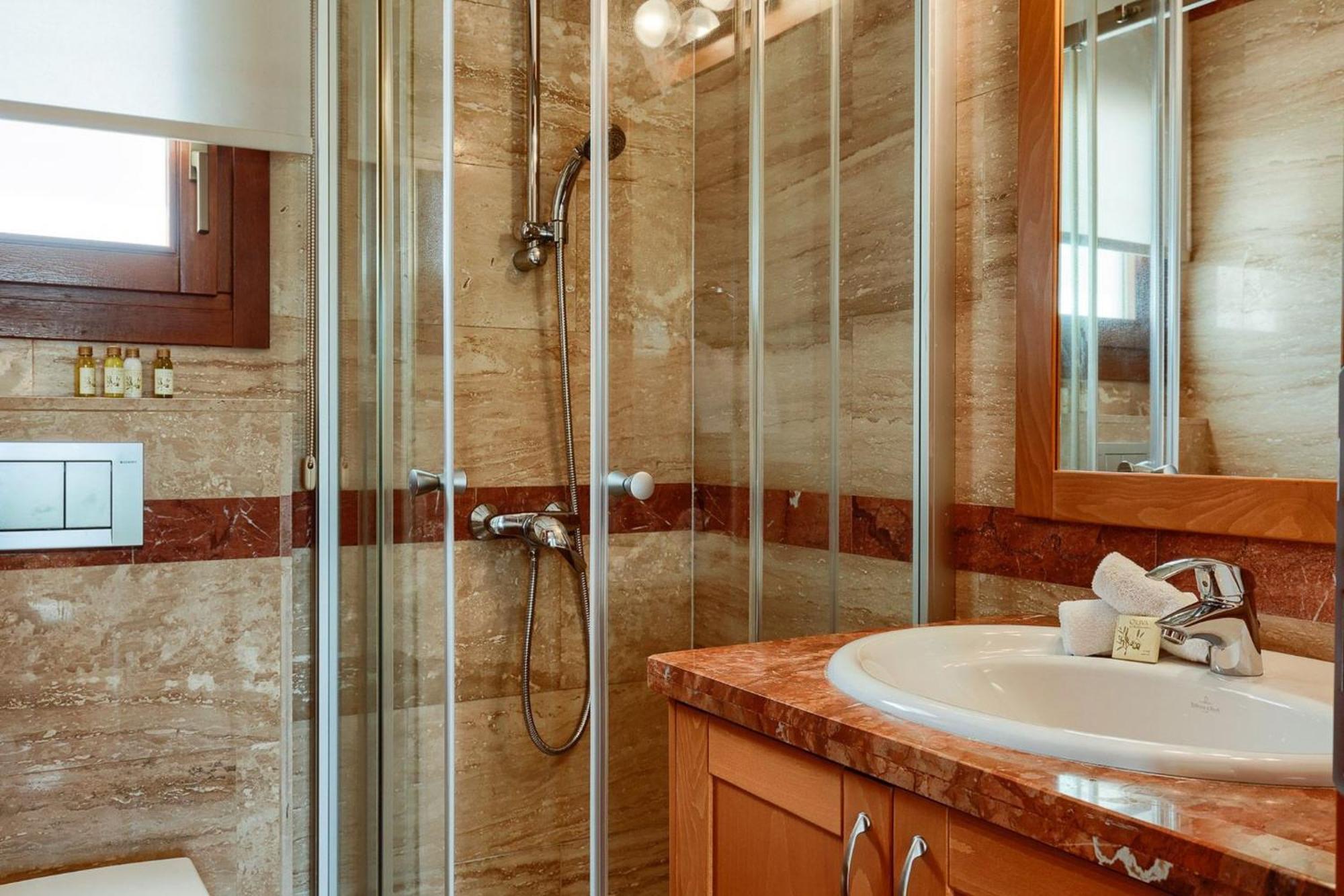 Aphrodite Hills Superior Superior 0135 Air Conditioning 5 Bedrooms Paphos