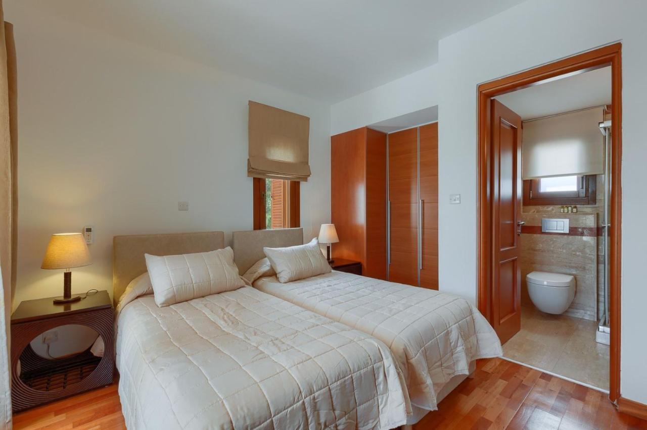 Villa Aphrodite Hills Holiday Residences Superior Villas 5 Bedroom Superior Villa - 0135 Paphos